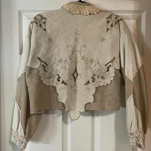One-of-a-kind! Sharon Smith Santa Fe Cream Lace-Embellished Cropped Jacket - Picture 7 of 9